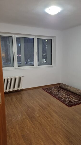 Unirii, bd. Cantemir stradal, 2 minute metrou